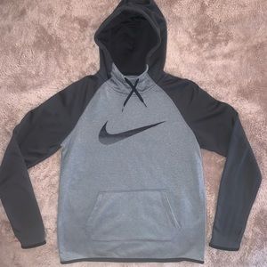 🆕Nike Grey & Black Sweatshirt